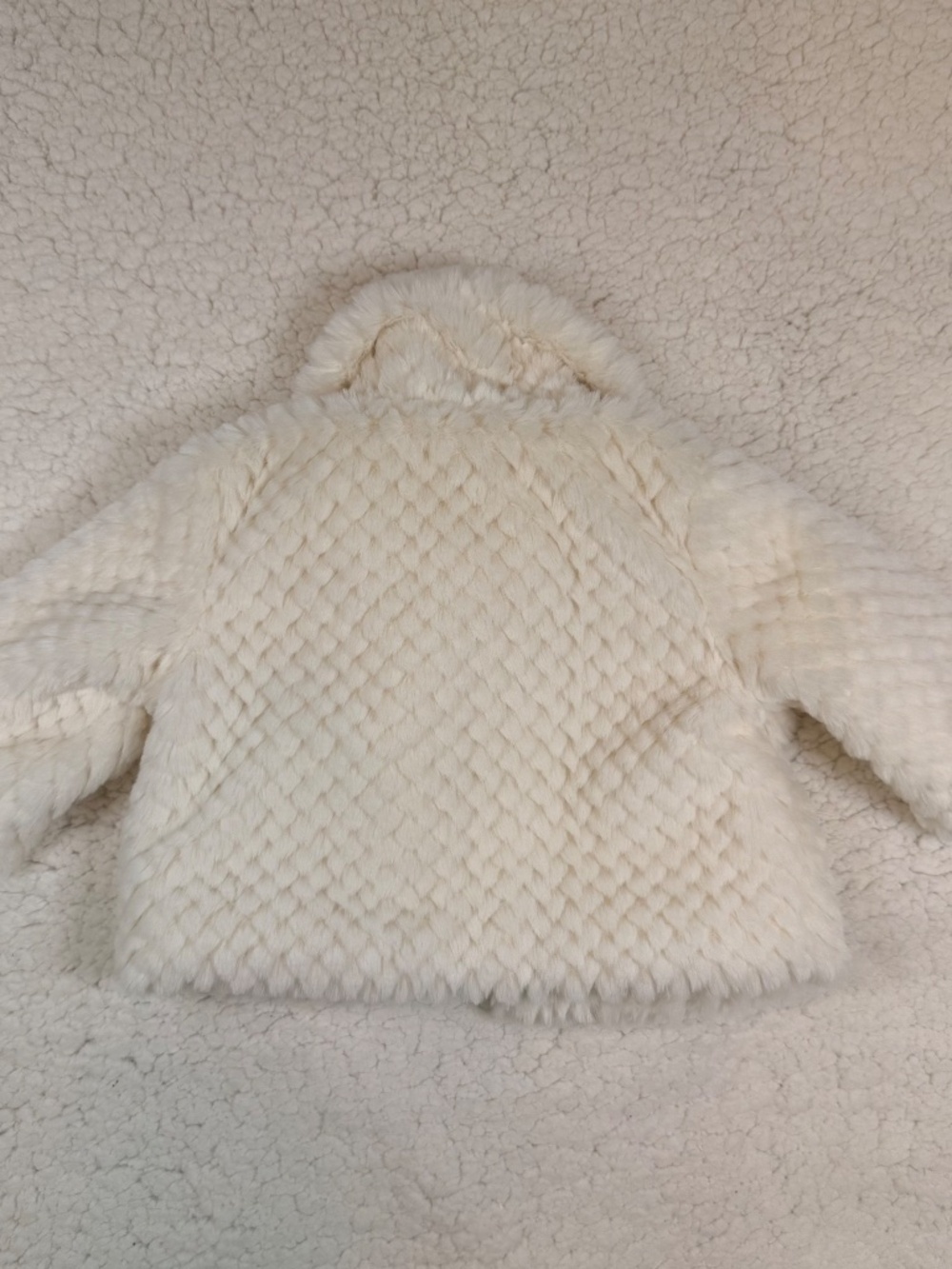 Cat & Jack Baby Girls White Faux Fur Glam Jacket 3-6M - Picture 5 of 5